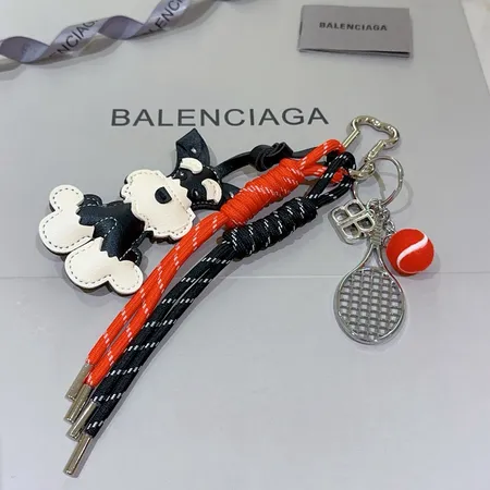 スーパーコピー バレンシアガ キーホルダー