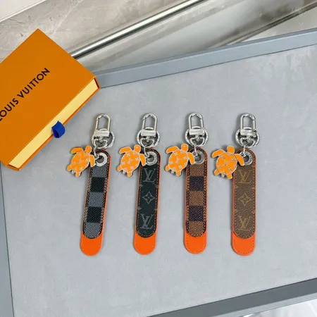 スーパーコピー ルイヴィトン キーホルダー