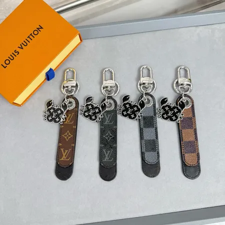 スーパーコピー ルイヴィトン キーホルダー