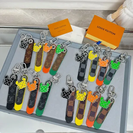 スーパーコピー ルイヴィトン キーホルダー