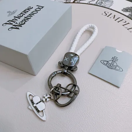 スーパーコピー ヴィヴィアン・ウエストウッド キーホルダー