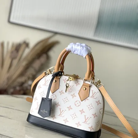 スーパーコピー ルイヴィトン キーホルダー