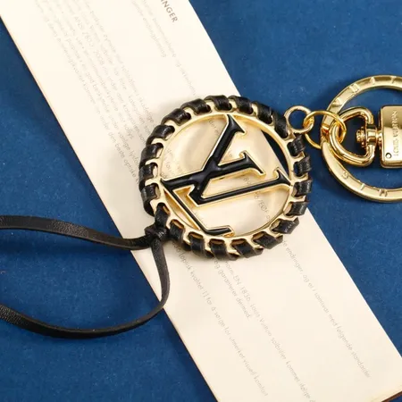 スーパーコピー ルイヴィトン キーホルダー