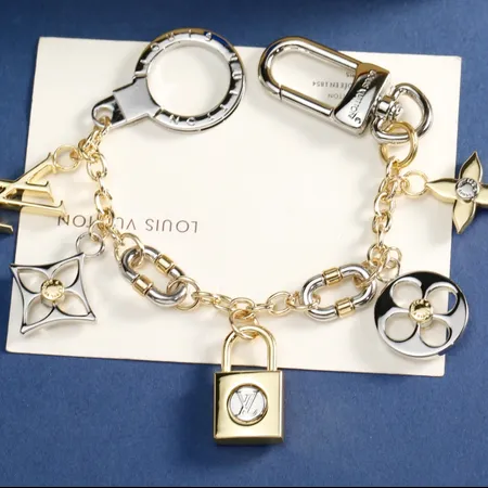 スーパーコピー ルイヴィトン キーホルダー