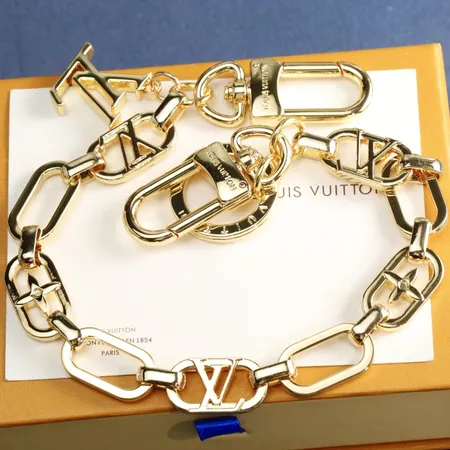 スーパーコピー ルイヴィトン キーホルダー