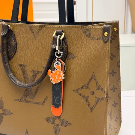 スーパーコピー ルイヴィトン キーホルダー