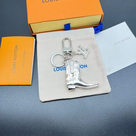 スーパーコピー ルイヴィトン キーホルダー