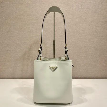 スーパーコピー プラダ キーホルダー