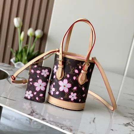 スーパーコピー ルイヴィトン キーホルダー