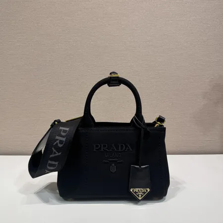 スーパーコピー バレンシアガ キーホルダー