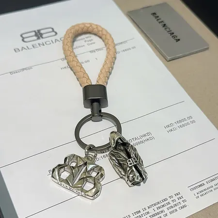 スーパーコピー バレンシアガ キーホルダー