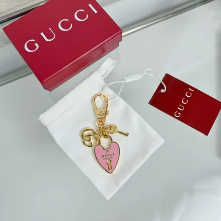 スーパーコピー ルイヴィトン キーホルダー