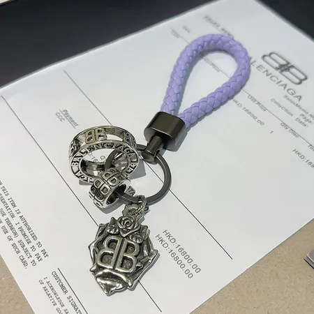 スーパーコピー バレンシアガ キーホルダー