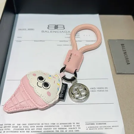 スーパーコピー バレンシアガ キーホルダー