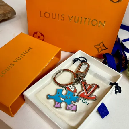 スーパーコピー ルイヴィトン キーホルダー