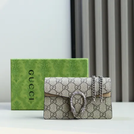 スーパーコピー ルイヴィトン キーホルダー