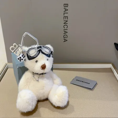 スーパーコピー バレンシアガ キーホルダー