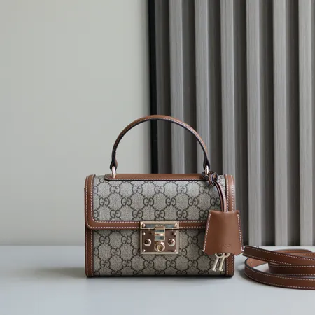 スーパーコピー ルイヴィトン キーホルダー