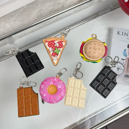 スーパーコピー ルイヴィトン キーホルダー