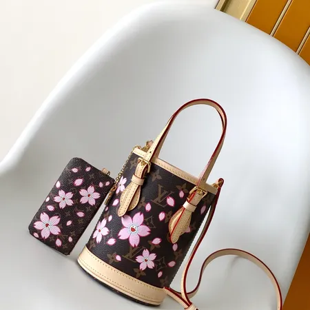 スーパーコピー ルイヴィトン キーホルダー