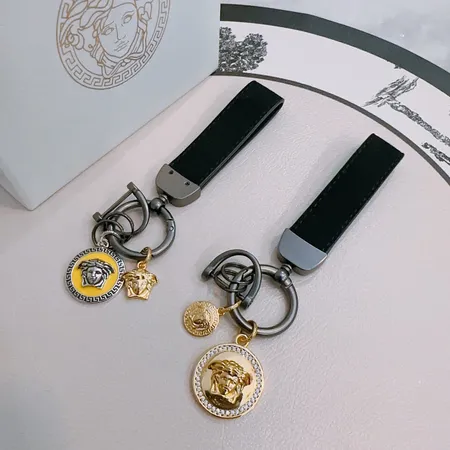  スーパーコピー プラダ キーホルダー