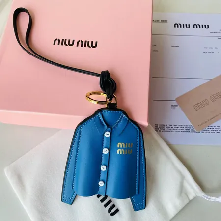 スーパーコピー ミュウミュウ キーホルダー