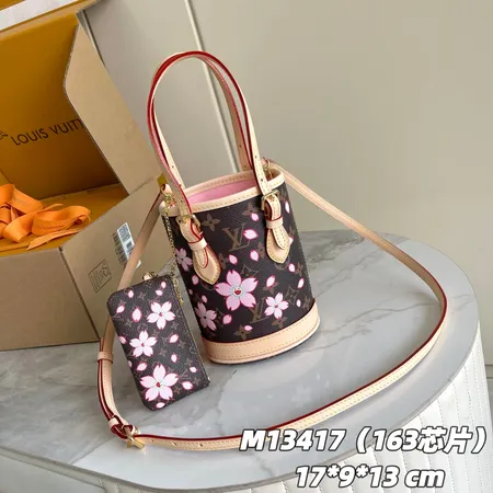 スーパーコピー ルイヴィトン キーホルダー