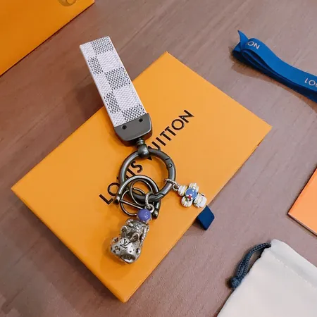 スーパーコピー ルイヴィトン キーホルダー