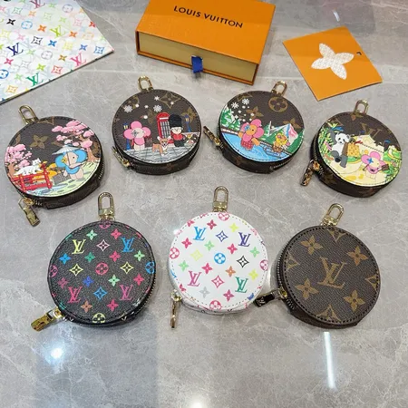 スーパーコピー ルイヴィトン キーホルダー