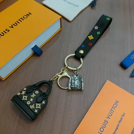 スーパーコピー ルイヴィトン キーホルダー
