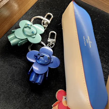 スーパーコピー ルイヴィトン キーホルダー