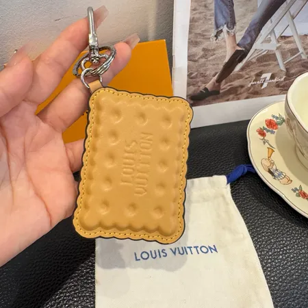 スーパーコピー ルイヴィトン キーホルダー