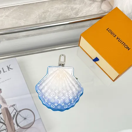 スーパーコピー ルイヴィトン キーホルダー