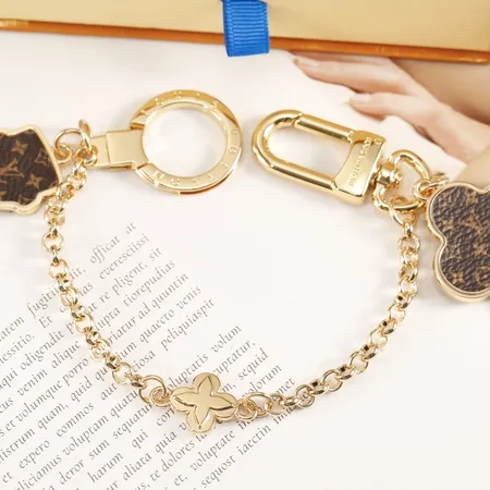 スーパーコピー ルイヴィトン キーホルダー