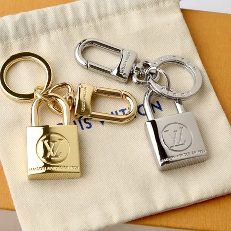 スーパーコピー ルイヴィトン キーホルダー