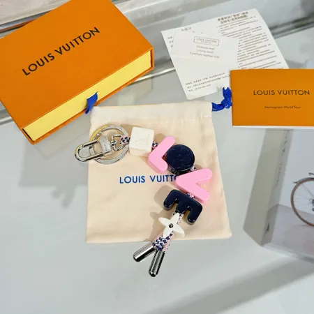 スーパーコピー ルイヴィトン キーホルダー