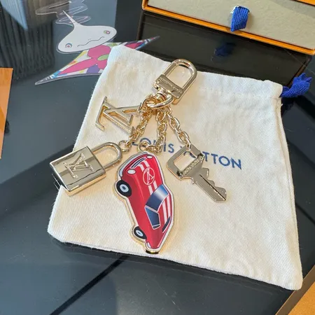 スーパーコピー ルイヴィトン キーホルダー