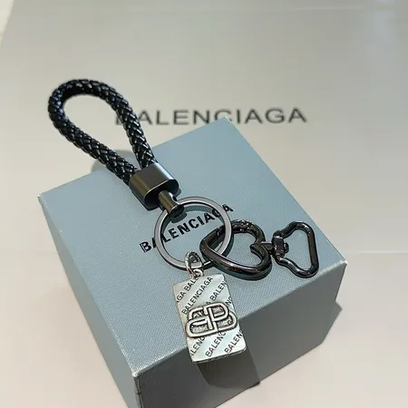 スーパーコピー バレンシアガ キーホルダー