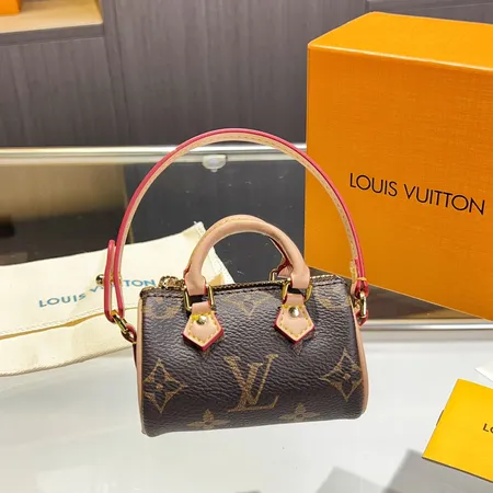 スーパーコピー ルイヴィトン キーホルダー