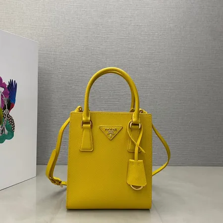 スーパーコピー プラダ キーホルダー