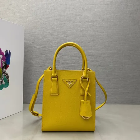  スーパーコピー プラダ キーホルダー