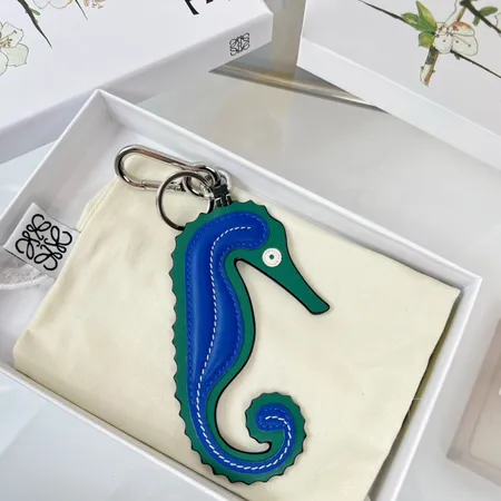 スーパーコピー ロエベ キーホルダー