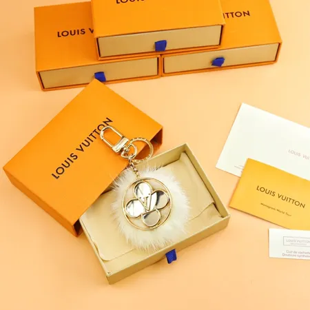 スーパーコピー ルイヴィトン キーホルダー