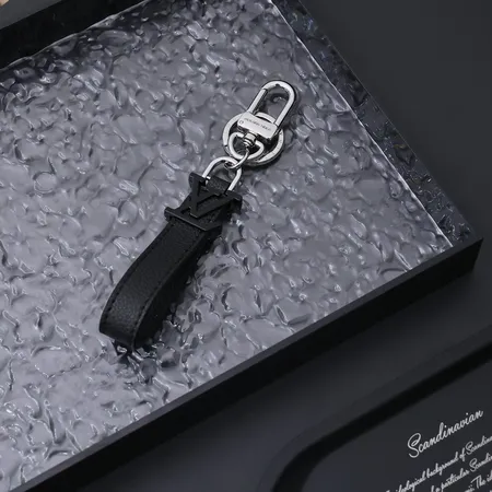 スーパーコピー ルイヴィトン キーホルダー