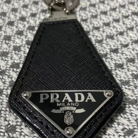  スーパーコピー プラダ キーホルダー