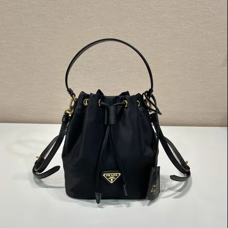  スーパーコピー バレンシアガ キーホルダー