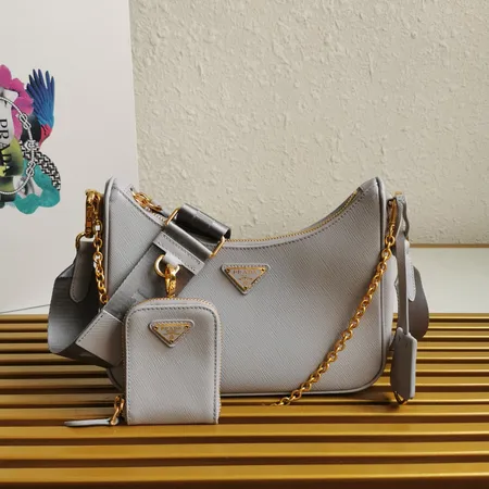 スーパーコピー プラダ キーホルダー