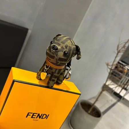  スーパーコピー フェンディ キーホルダー