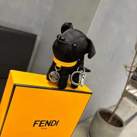 スーパーコピー フェンディ キーホルダー