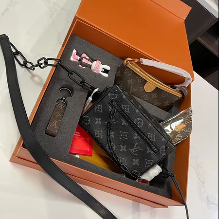 スーパーコピー ルイヴィトン キーホルダー